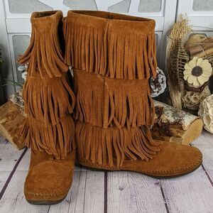 Minnetonka 3-Layer Fringe Boots 